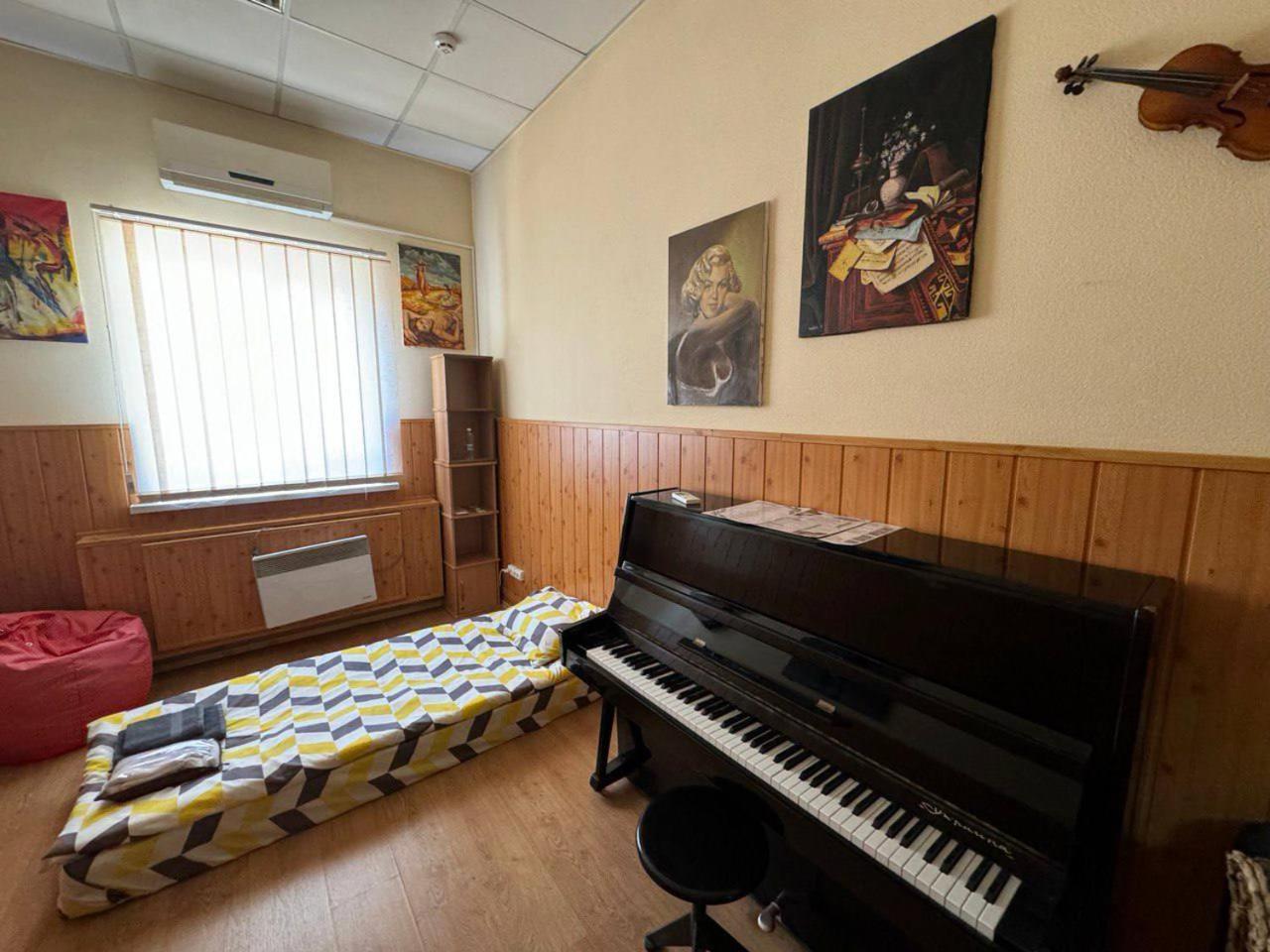 Арт-Вокзал Hotel Krivoy Rog Bilik gambar